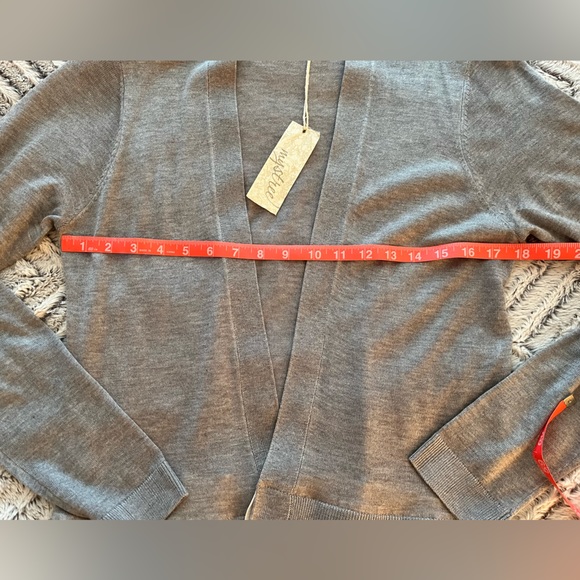 Mystree grey cardigan with lace details - Picture 9 of 9